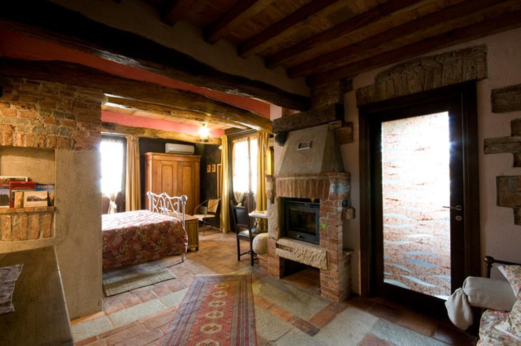 Bed and Breakfast La Via' Cavour Exterior foto